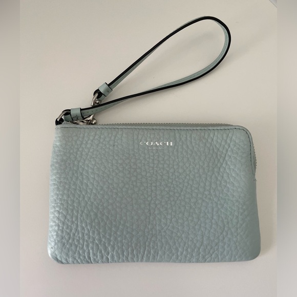 Coach Leather Corner Zip - Picture 1 of 10
